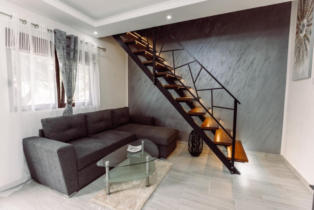 Aria Apartment เซทินเจ ภายนอก รูปภาพ